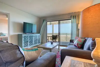 Image de Ocean Front Retreat - 3 Bedroom w/Pool.
