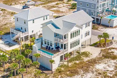Image de Reduced Summer Rates! Gulf Front with Private Pool!
