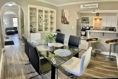 Image de Beautiful 10-Person Home ~Game Room~Pet Friendly
