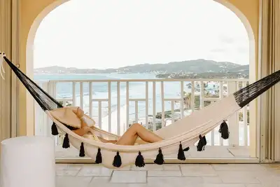 Image de Lotus By The Sea • influencer obsessed oceanfront apartment