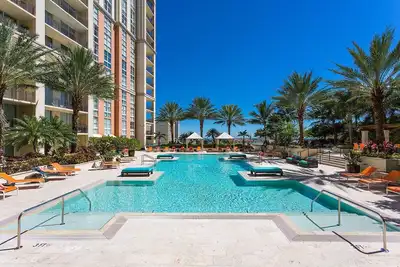 Image de Cityplace South Tower apartment w pool +facilities