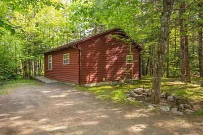 Image de small 2-bedroom chalet in the heart of the wilderness, 5 km from Kejimkujik Park