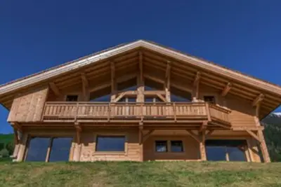 Image de Chalet Frison option Carole communiquant 10 et 12 pers (soit 22 pers)