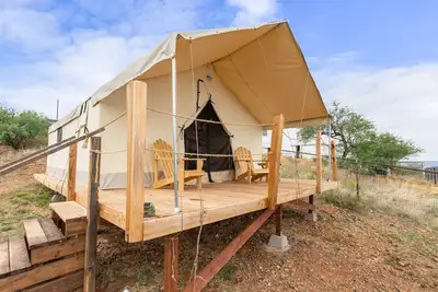 Image de Cool Your Boots Glamping near Tombstone