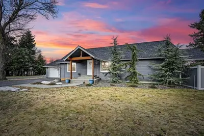 Image de Dalton Garden Escape - 8 minutes from Hayden Lake