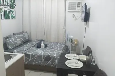 Image de Relaxing and Accessible Place Along Edsa