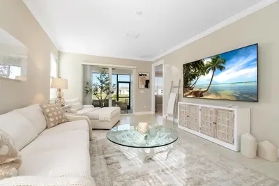 Image de Cozy Modern Sunny Haven w. 5 Star Amenities