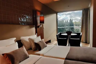 Image de Mountain Views, Outdoor Pool, Free Parking, Spa & Sauna in Funchal!