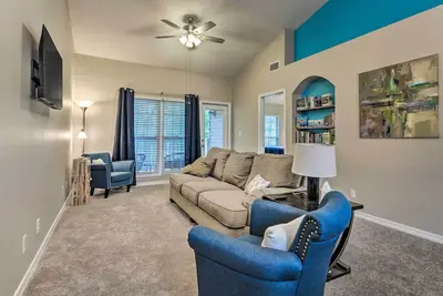 Image de Dog-Friendly Pensacola Condo w/ Pool!