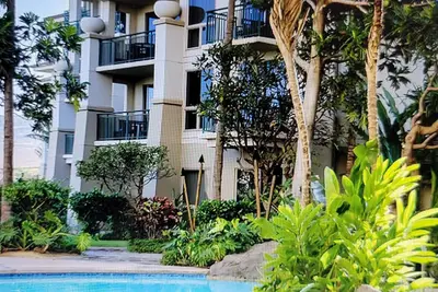 Maui Retreat 1\n