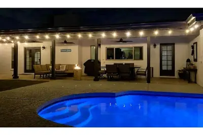 4 Bedroom Spacious Retreat with Heated Pool