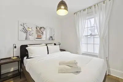 Image de Historic Modern Home - Distillery/Design District