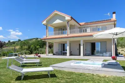 Image de Belle maison Ă Appignano del Tronto