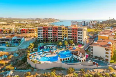 Image de 3 bdrms/4 bath exquisite suite brings you the finest Los Cabos luxury experience