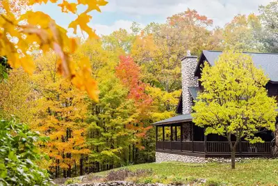 Image de Family Fall Fun! Sleeps 14, Peaceful Cabin, Heated Floors, Fireplace, Gameroom\n\n
