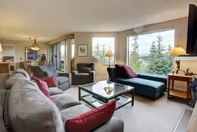Image de Ski in/Out 2 Bed/2bath w Pool/HotTub & Great Light