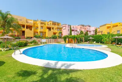 Image de Sunny Duplex Penthouse Guadalmina Golf frontline Marbella