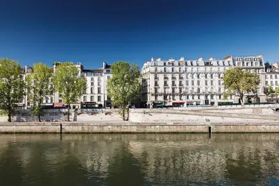 Image de Next To Ile De La CITÉ, Few Meters Away Quai Des Grands Augustins At Rue SÉGUIER