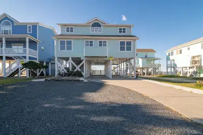 Image de Hobbs Realty - “Pelicans Flight” | Updated Oceanfront Home w/ Private Heatable Pool