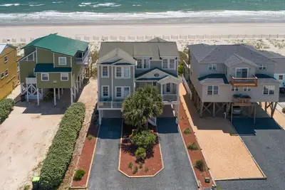 Image de Hobbs Realty - “Southern Belle” | Oceanfront Hospitality w/ Private Heated Pool