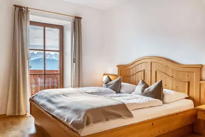 Image de Ferme 'Alpin Farm Birke' avec vue sur les montagnes, jardin partagé et Wi-Fi