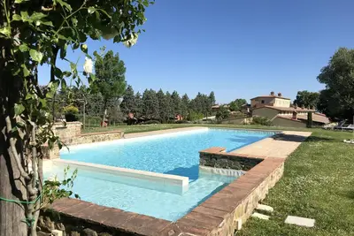 Image de Appartement dans un hôtel \"Villa Cielo\" avec piscine partagée, terrasse privée et Wi-Fi.