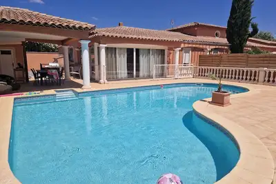 Image de Villa de luxe avec piscine privée pour 8 personnes