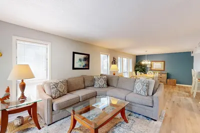 Image de 2 Bedroom Centre Court Villa with Lagoon Views!