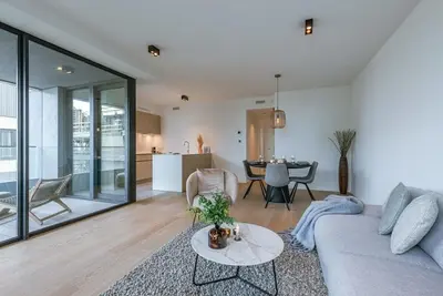 Image de Huswell - Stylish 2 bedroom with terrace and parking