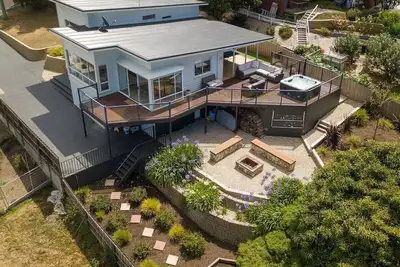 Image de River View Holiday House 10 min to Cbd. Sleeps 8