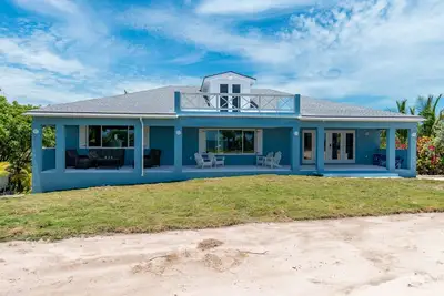 Image de Brand New Oceanfront Home located in the heart of Central Eleuthera W\/ Generator