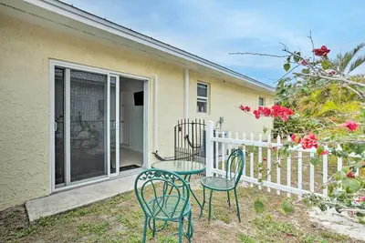 Image de Pet-Friendly Jensen Beach Home w/ Yard Near Ocean!