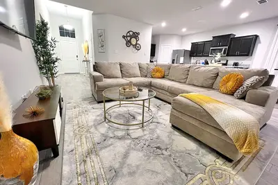 Image de Cozy New home in Forth Worth- 8 miles from 7 miles from Alliance and stockyards!