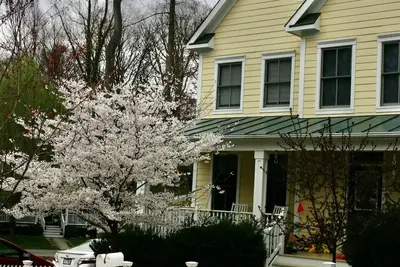 Image de Rugby area home--Perfect for UVa Graduation (one mile from the Rotunda)