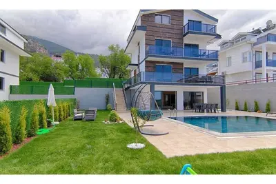 5-Fethiye Ölüdeniz de 4+1 Lüks Villa