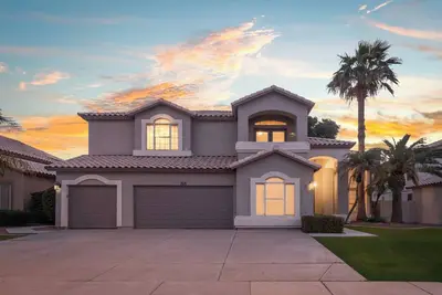 Image de For Rent in Gilbert, Az – Luxury Home in El Dorado Lakes 30-Day Minimum Stay