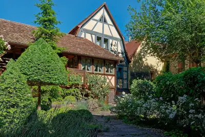 Image de Le Dragon Porte Bonheur*****, maison avec terrasse couverte