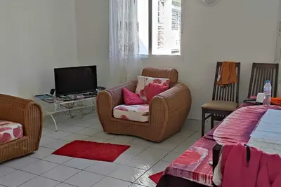 Image de Agréable maison arborée et fleurie, à 5 minutes de toutes commodités