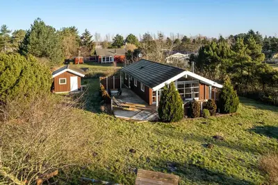 Image de Superbe maison à Rødby avec sauna