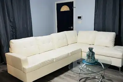 Image de 3 Bdrm Modern Entertainment Home