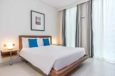 Image de Three Bedroom Apartment Near Deserted Drive Park
