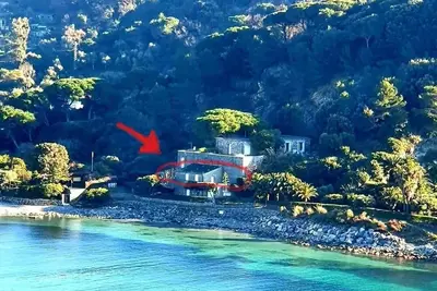 Image de \"la risacca\" house on the beach with breathtaking views of Portovenere