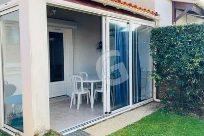 Image de \"Charmante maison proche plage pour 4 pers. à La Tranche sur Mer avec jardin et parking privé\"