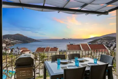 Begonvil 3. 3 is a pretty modern two bed apartment with panoramic views