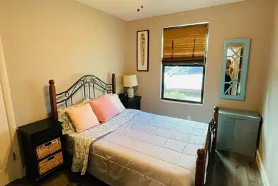 Image de Renovated and centrally located home.