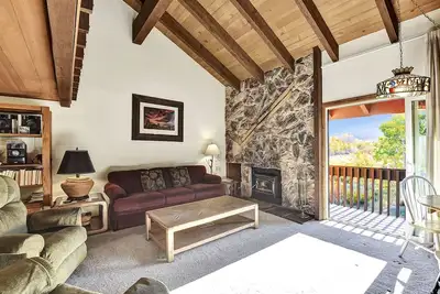 Image de Snowcreek 91: Nice, Dog Friendly, Close to Red Line Shuttle and Golfing