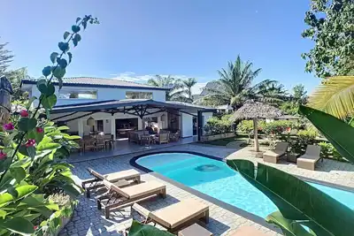 Image de NosyBe, l'île aux parfums, 300 m de la plage, jardin tropical