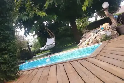 Image de Chambres privées dans une charmante maison à la campagne a