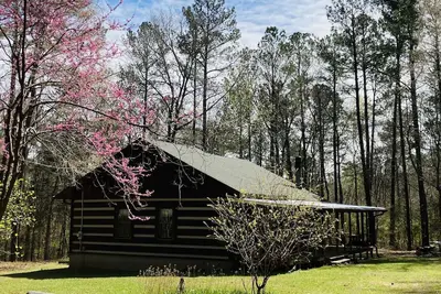 Image de Immaculate cabin bordering national forest, close to Augusta, Ga - -Masters