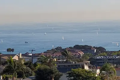Image de 180° Ocean Views